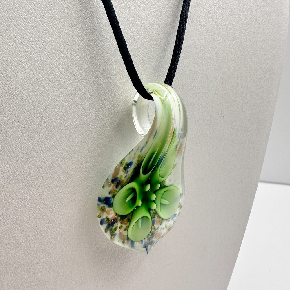 Vintage 90s Lampwork Art Glass Floral Pendant Necklace Green Calla Lily Jewelry - Picture 5 of 13